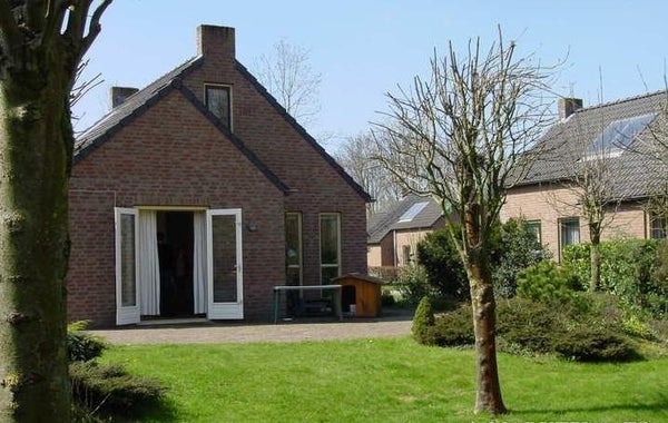  - Ewijk , Groene Heuvels