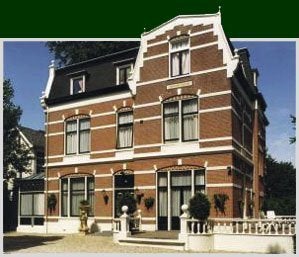Hilversum, Hoge Naarderweg