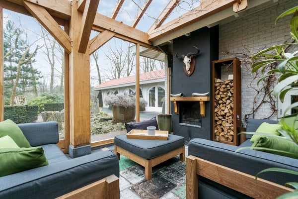 Zilvermeeuwlaan, Best