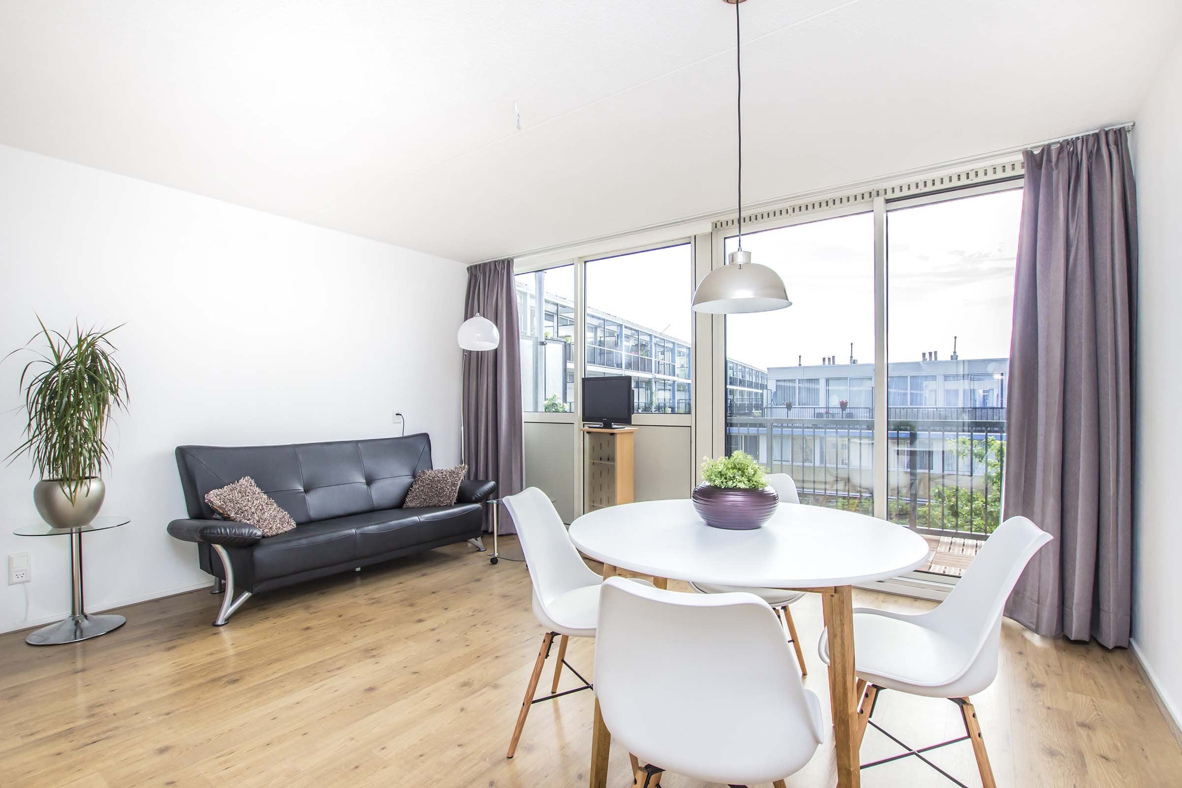Buitendraaierij / Amsterdam
